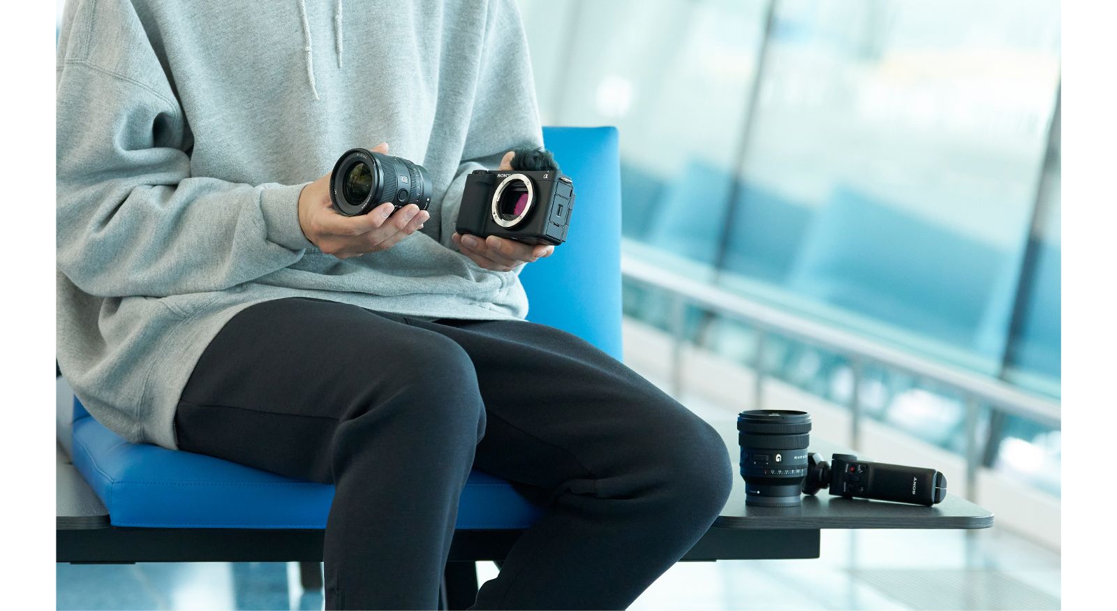 Sony ZV-E1 好唔好？483 克全片幅 Vlog 機、AI 自動取景同散熱伏位拆解